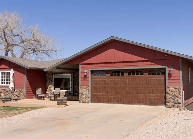 Property at 2412 Cameron Dr, Rapid City, SD 57702, 5 beds, 3 baths