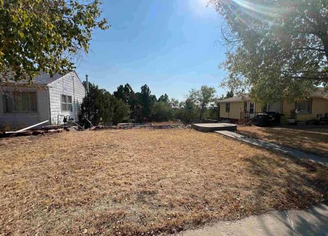 Property at 236 E Warwick St, Newcastle, WY 82701