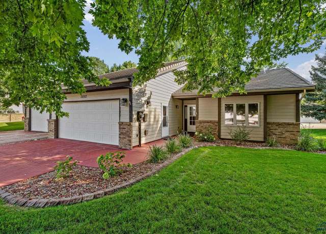 Property at 3852 Pebble Beach Ct, Rapid City, SD 57701, 2 beds, 2 baths