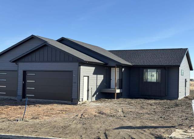 Property at 1051 Cobalt Dr, Rapid City, SD 57701, 3 beds, 2 baths