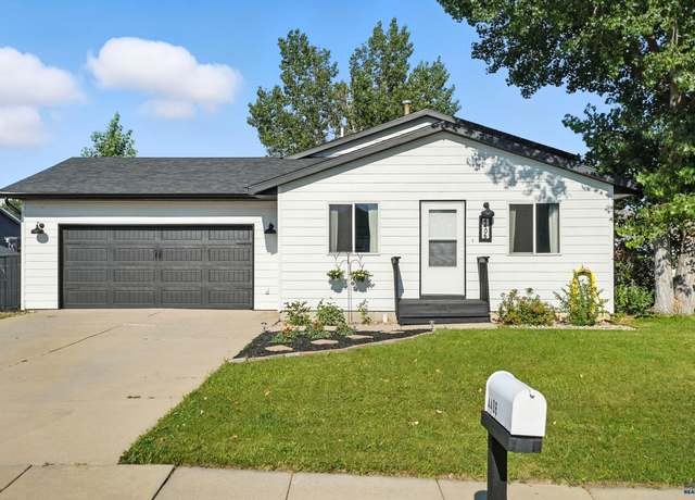 Property at 4406 Three Rivers Dr, Rapid City, SD 57701, 4 beds, 2 baths