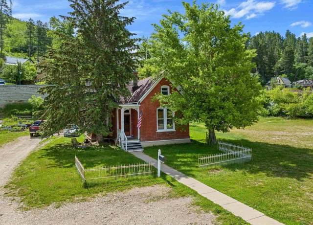 Property at 31 Charles St, Deadwood, SD 57732, 4 beds, 1 bath