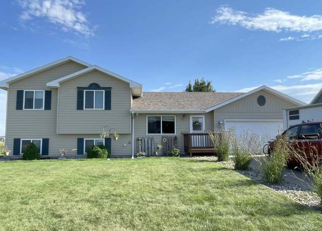 Property at 6525 Leisure Ln, Summerset, SD 57718, 4 beds, 3 baths