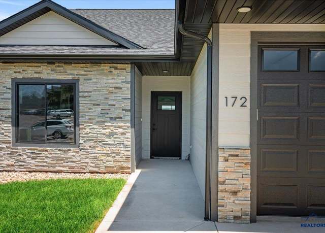 Property at 172 Bella Rose Dr, Spearfish, SD 57783, 3 beds, 2 baths