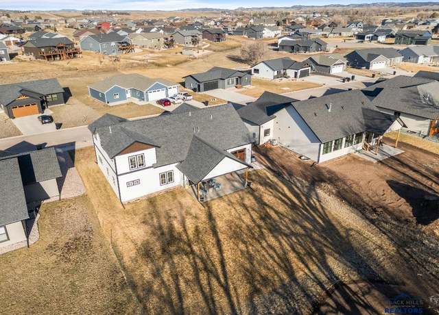 Property at 3852 E Beartooth Loop, Spearfish, SD 57783, 4 beds, 2.5 baths