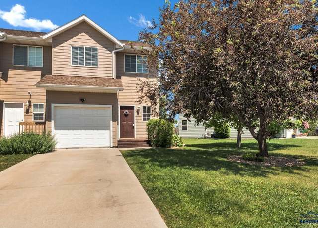 Property at 5420 Williams St, Rapid City, SD 57703, 3 beds, 2.5 baths