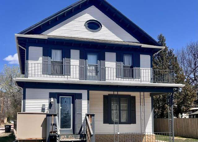Property at 209 N 6th St, Hot Springs, SD 57747, 5 beds, 3 baths