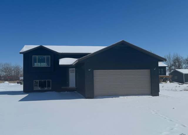 Property at 4000 Magnum Rd, Rapid City, SD 57703, 4 beds, 2 baths