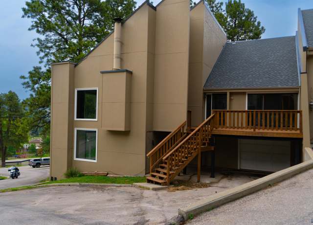 Property at 2B Woodrun Ln, Rapid City, SD 57702, 5 beds, 2 baths