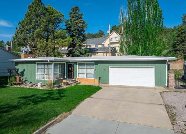 Property at 1603 38th St, Rapid City, SD 57702, 3 beds, 2 baths