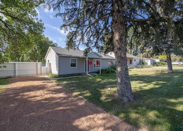 Property at 3903 W Main St, Rapid City, SD 57702, 4 beds, 3 baths