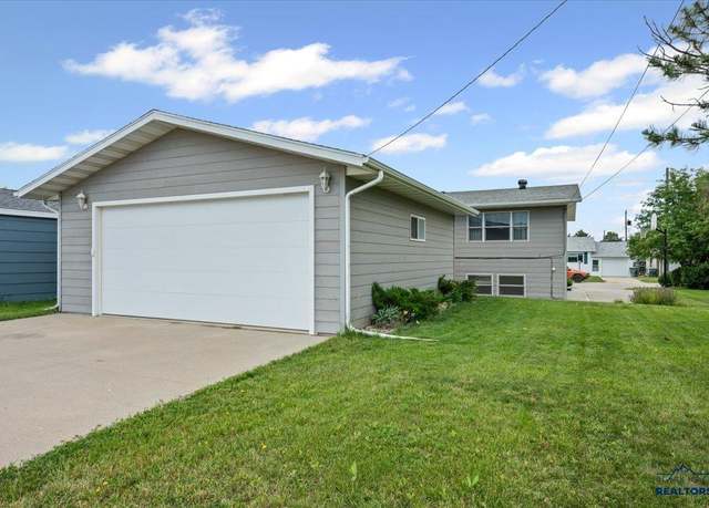 Property at 1932 Arizona, Sturgis, SD 57785, 4 beds, 2 baths