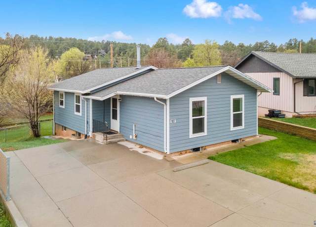 Property at 1937 Hillsview Dr, Rapid City, SD 57702, 4 beds, 2 baths