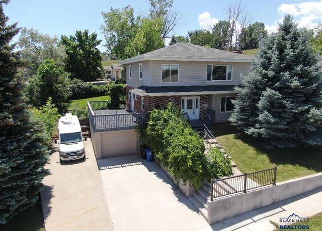 Property at 2705 Cameron Dr, Rapid City, SD 57702, 4 beds, 3.5 baths