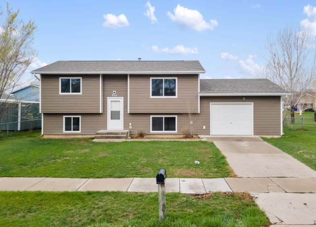 Property at 3717 Ivy Ave, Rapid City, SD 57701, 3 beds, 2 baths