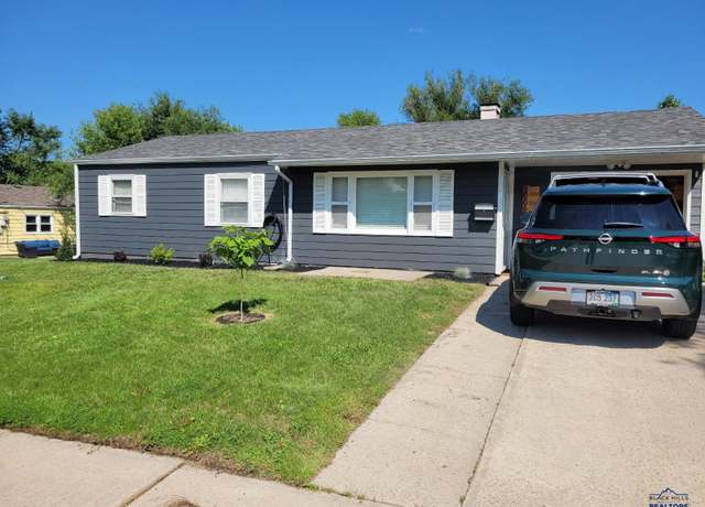 Property at 3006 Lynnwood Ave, Rapid City, SD 57701, 3 beds, 1 bath