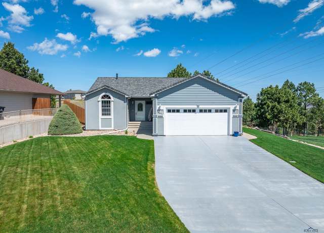 Property at 800 Alta Vista Dr, Rapid City, SD 57701, 3 beds, 2.5 baths