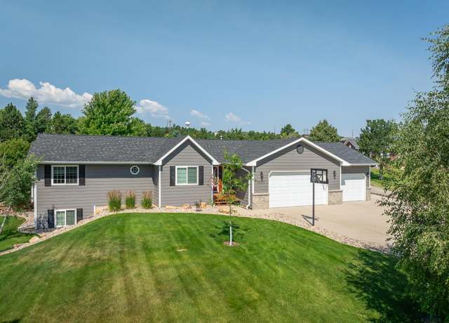 Property at 5201 Cale Ct, Rapid City, SD 57701, 5 beds, 3.5 baths