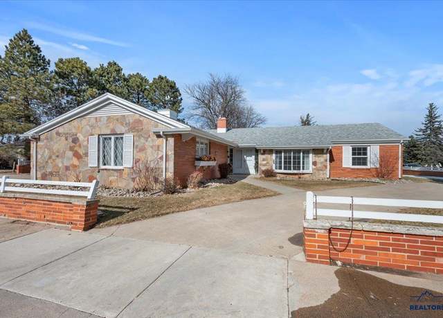 Property at 1345 Davenport St, Sturgis, SD 57785, 3 beds, 2.5 baths