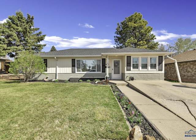 Property at 3928 W Chicago St, Rapid City, SD 57702, 3 beds, 1 bath
