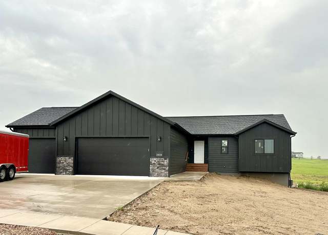 Property at 24024 Bridle Ridge Rd, Rapid City, SD 57701, 4 beds, 3 baths