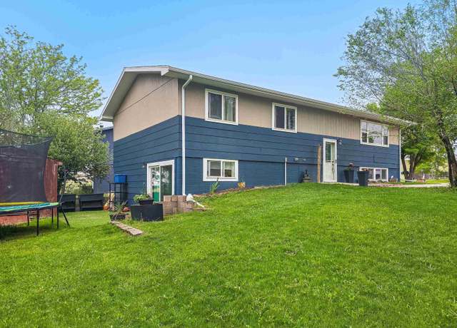 Property at 3715 Lawrence Dr, Rapid City, SD 57701, 4 beds, 3 baths