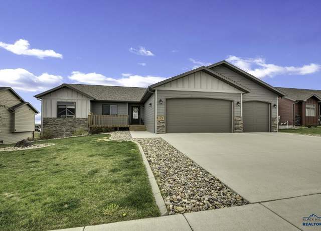 Property at 4376 Vinecliff Dr, Rapid City, SD 57701, 5 beds, 3 baths