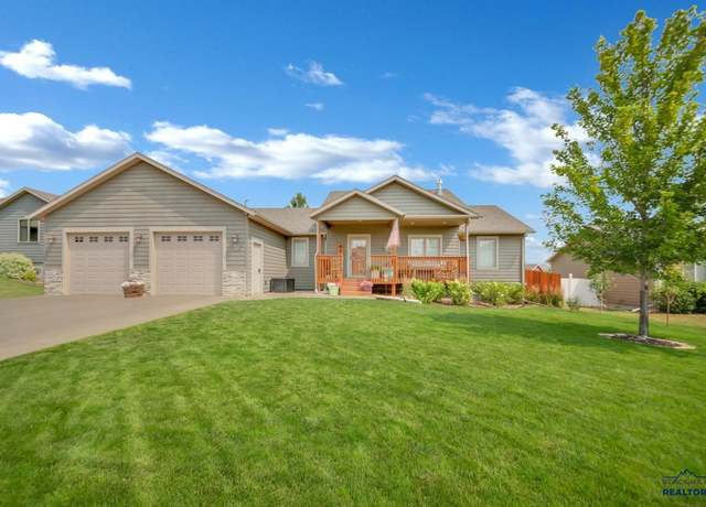 Property at 7234 Savannah Ln, Summerset, SD 57718, 6 beds, 3 baths