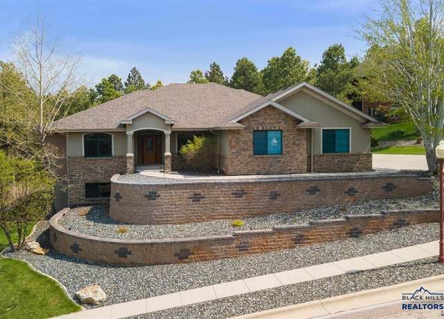 Property at 6642 Carnoustie Ct, Rapid City, SD 57702, 4 beds, 3.5 baths