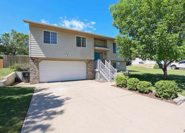 Property at 1265 Degeest Dr, Rapid City, SD 57703, 3 beds, 2 baths