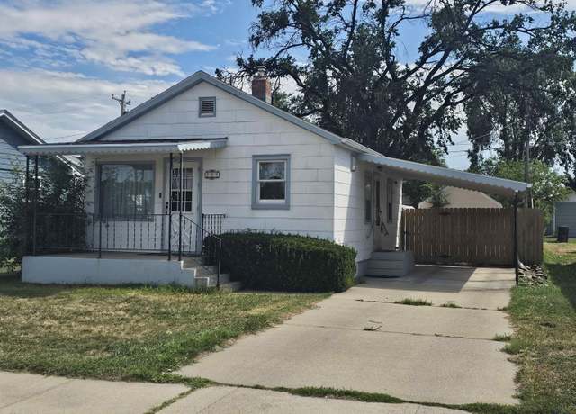 Property at 705 E Denver St, Rapid City, SD 57701, 2 beds