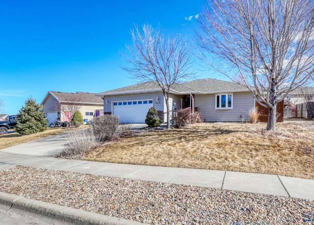 Property at 423 Field View Dr, Rapid City, SD 57701, 5 beds, 3 baths