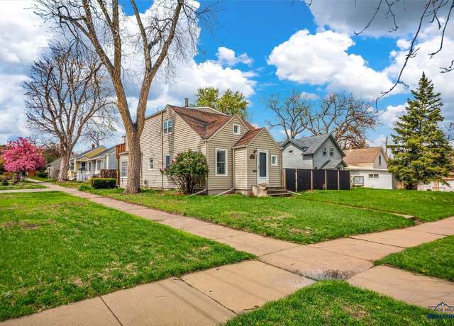 Property at 1329 9th St, Rapid City, SD 57701, 4 beds, 2 baths