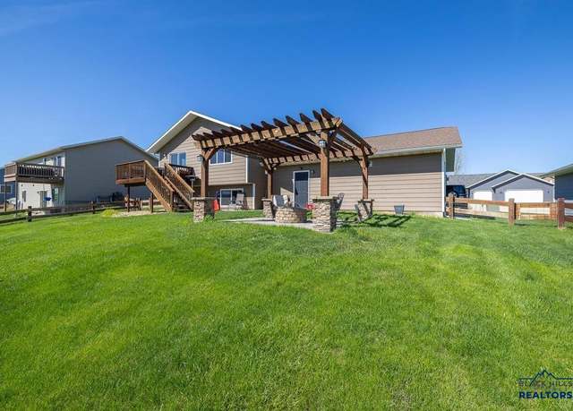 Property at 1727 Iron Horse Loop, Spearfish, SD 57783, 3 beds, 2 baths