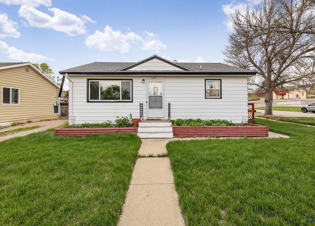 Property at 633 Indiana St, Rapid City, SD 57701, 2 beds, 1 bath
