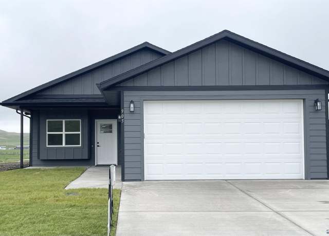 Property at 905 Bennington Dr, Box Elder, SD 57719, 3 beds, 2 baths