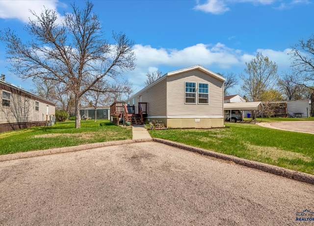 Property at 1702 E Hwy 44, Rapid City, SD 57703, 2 beds, 2 baths