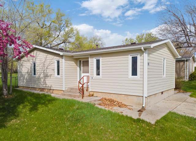 Property at 1515 N 7th St, Rapid City, SD 57701, 4 beds, 1.5 baths