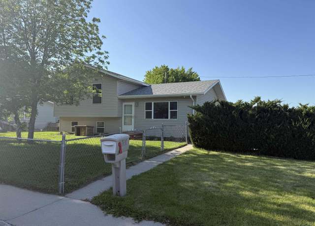 Property at 1401 Blacktail Dr, Sturgis, SD 57785, 4 beds, 2 baths