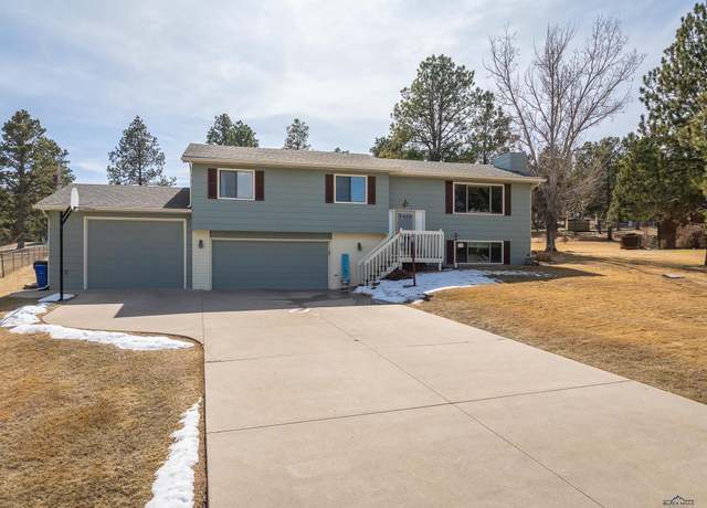 Property at 5399 Meadowlark Dr, Rapid City, SD 57702, 4 beds, 3 baths