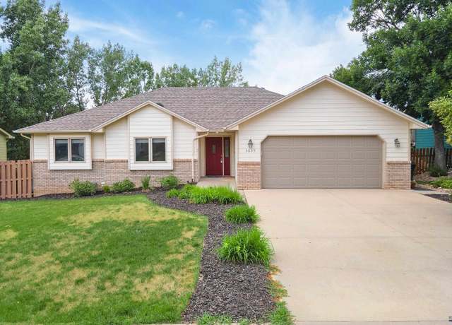 Property at 3035 Player Dr, Rapid City, SD 57702, 5 beds, 3 baths