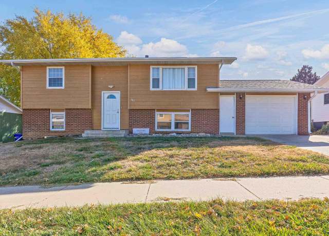 Property at 101 E Wyoming St, Rapid, SD 57702, 4 beds, 2 baths
