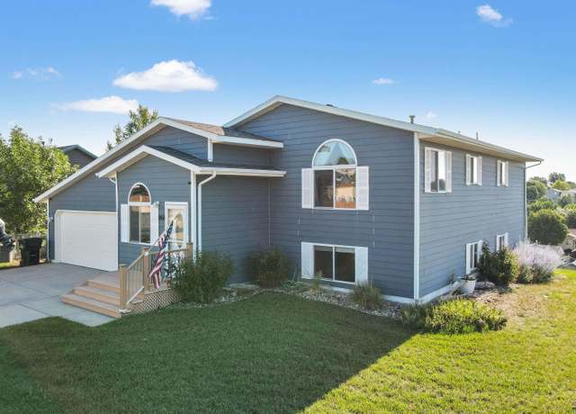 Property at 1468 Carl Ave, Rapid City, SD 57703, 4 beds, 2 baths