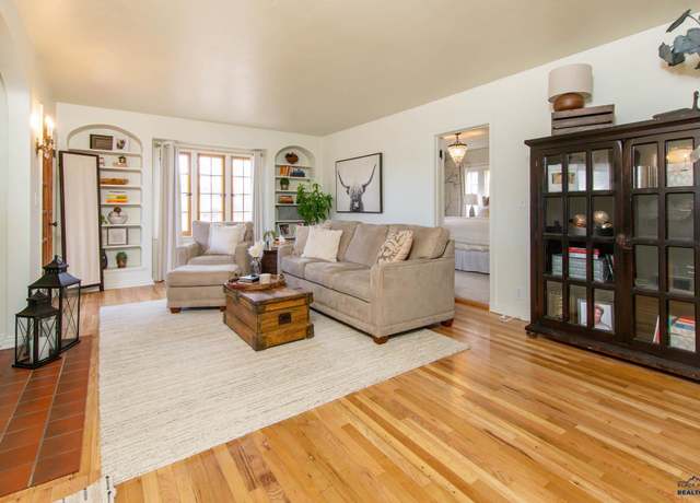 Property at 901 St Cloud St, Rapid City, SD 57701, 3 beds, 1.5 baths