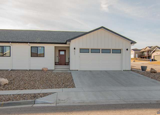 Property at 627 Copperfield Dr, Rapid City, SD 57703, 3 beds, 3 baths