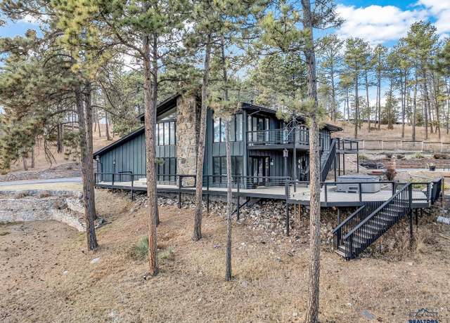 Property at 4811 Cliff Dr, Rapid City, SD 57702, 5 beds, 3 baths