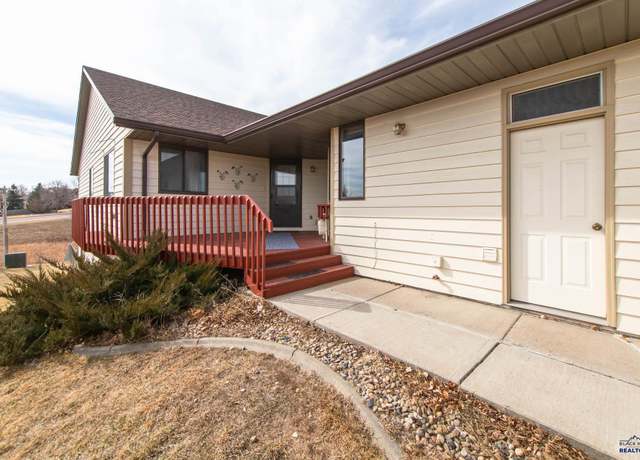 Property at 321 Fox Run Dr, Rapid City, SD 57701, 3 beds, 3 baths