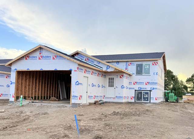 Property at 3803 Haralson Ln, Rapid City, SD 57703, 5 beds, 3 baths