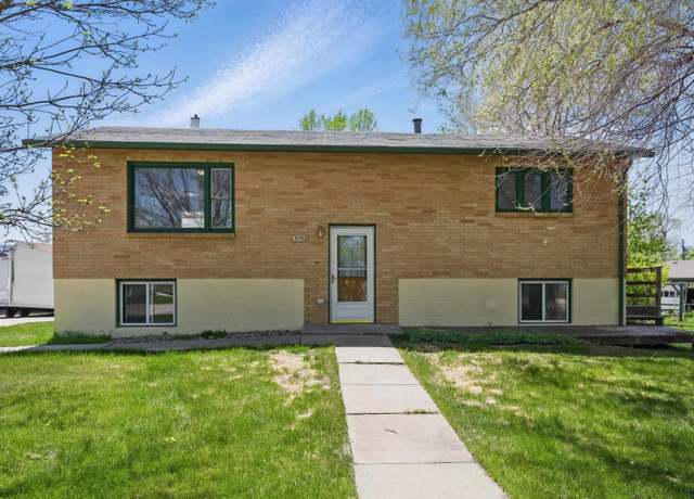 Property at 5753 Pluto Dr, Rapid City, SD 57703, 3 beds, 2 baths