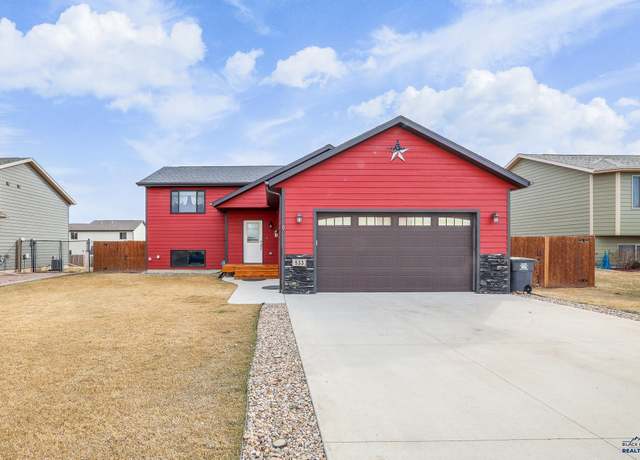 Property at 533 Ballista Blvd, Box Elder, SD 57719, 4 beds, 3 baths